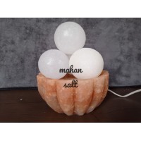 Bowl lampshade and 4 balls of salt